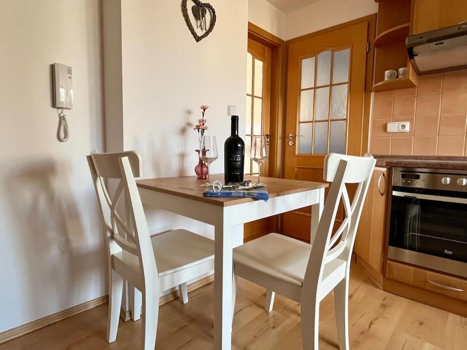 Apartman Terasa U Kolonady Apartment Podebrady Exterior photo